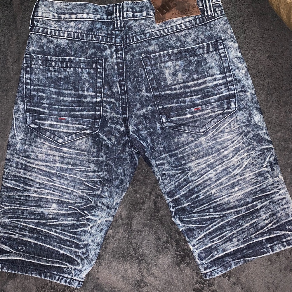 Blue Jean shorts - Picture 2 of 5